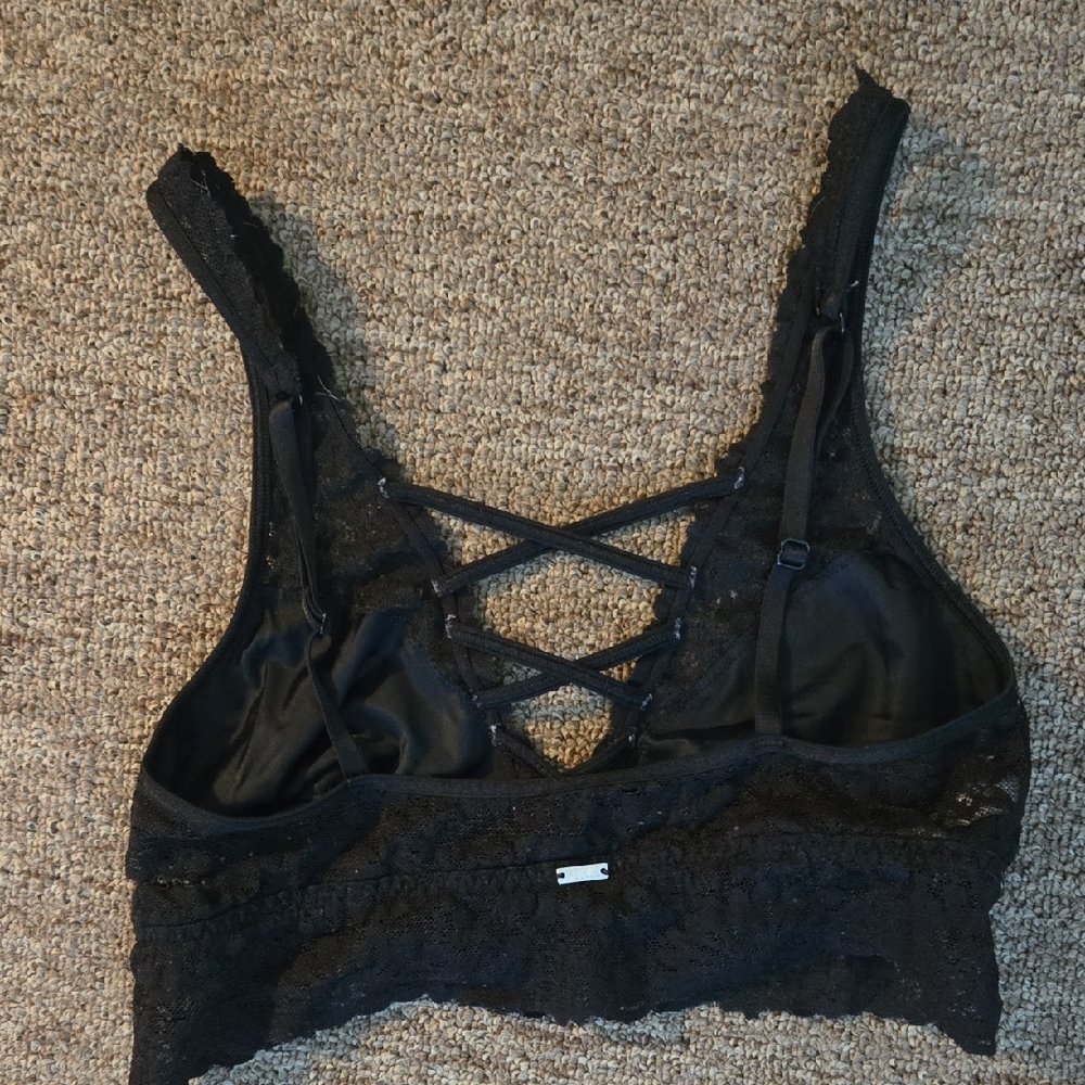 PINK Victoria's Secret Black Lace Bra Intimates - Picture 2 of 4